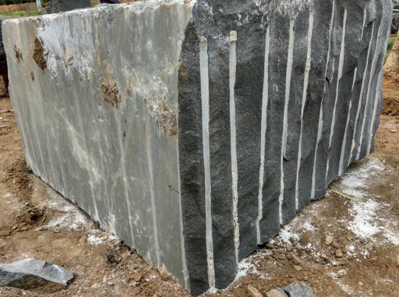 cevamit - rozpojený kámen